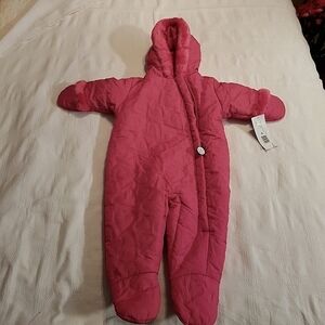 Rothchild girls size 12 months bright pink snowsuit NWT